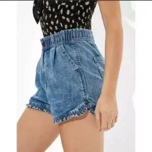 American Eagle Outfitters High Waist Ruffle Hem Elastic Blue Jean Mom Shorts 2